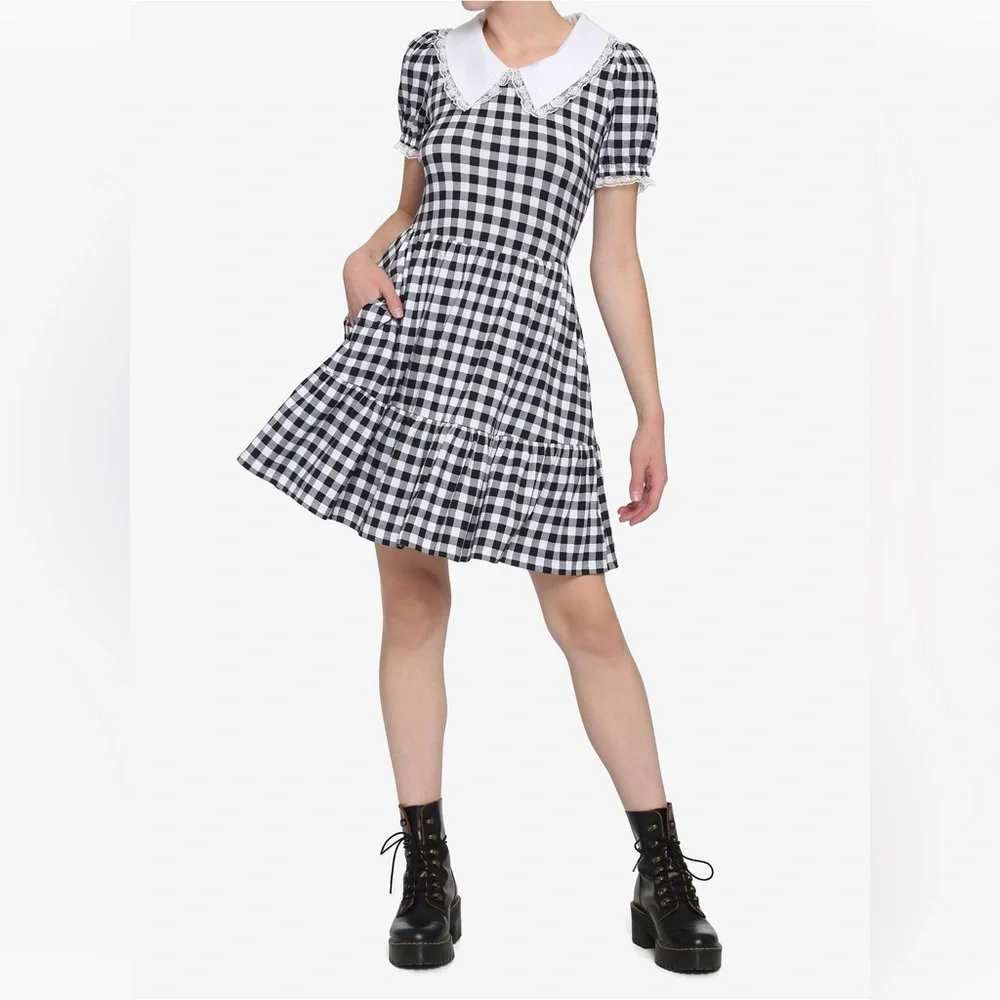 Hot Topic Black & White Buffalo Checkered Tiered Dress Size M - Picture 4 of 12